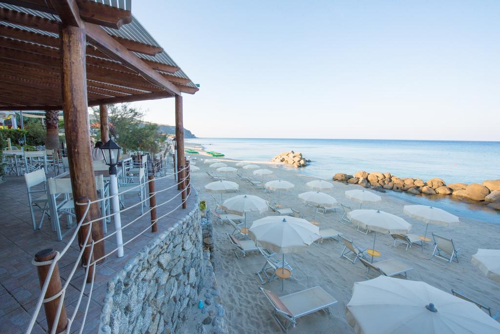 Baia Del Godano Resort & Spa 카포바티카노 외부 사진