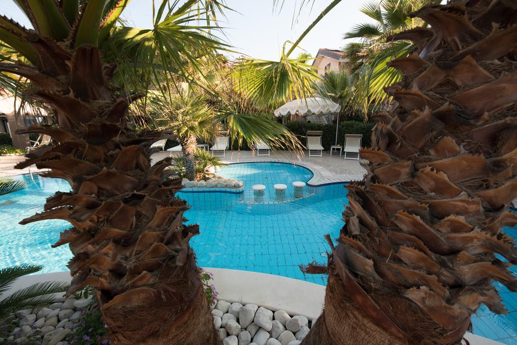 Baia Del Godano Resort & Spa 카포바티카노 외부 사진