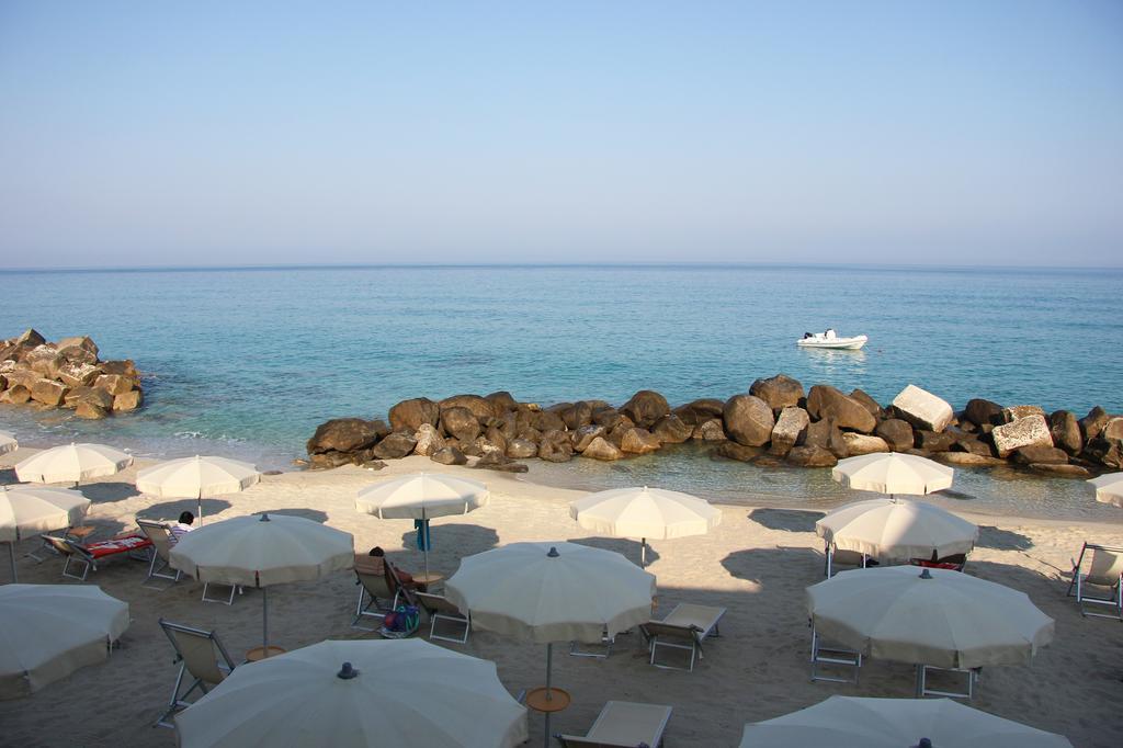 Baia Del Godano Resort & Spa 카포바티카노 외부 사진