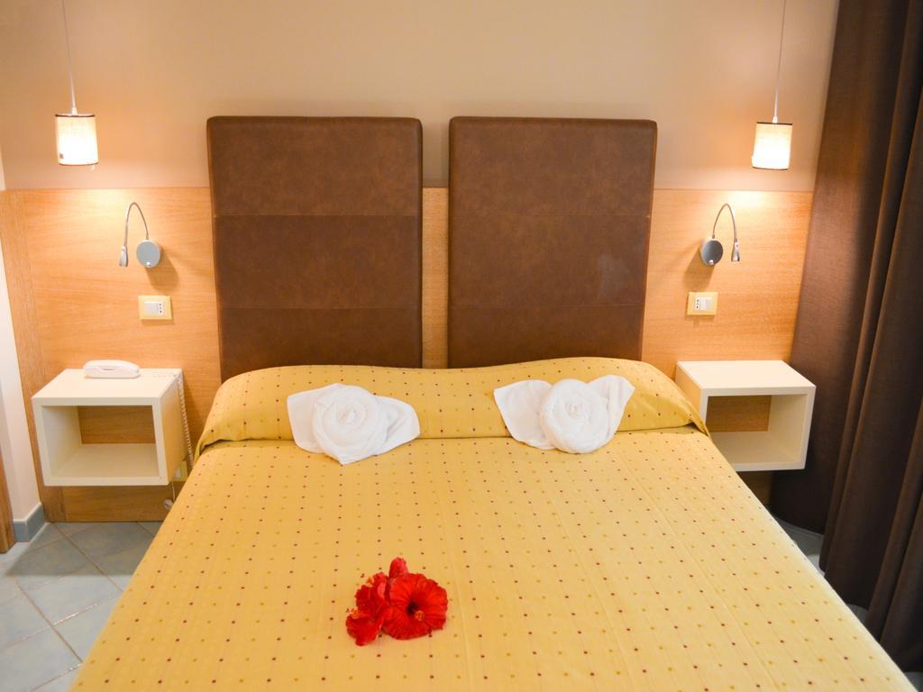 Baia Del Godano Resort & Spa 카포바티카노 외부 사진