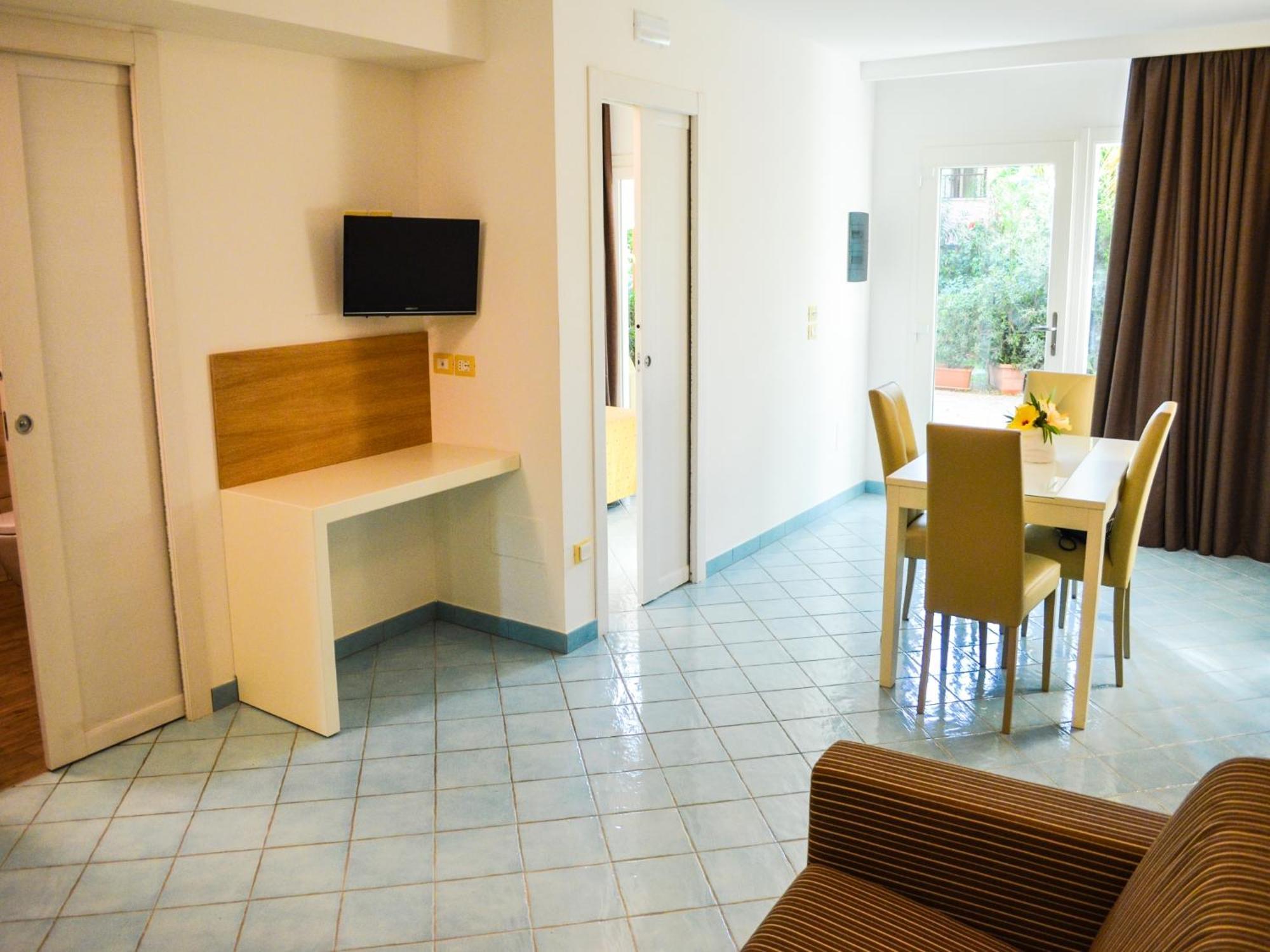 Baia Del Godano Resort & Spa 카포바티카노 외부 사진