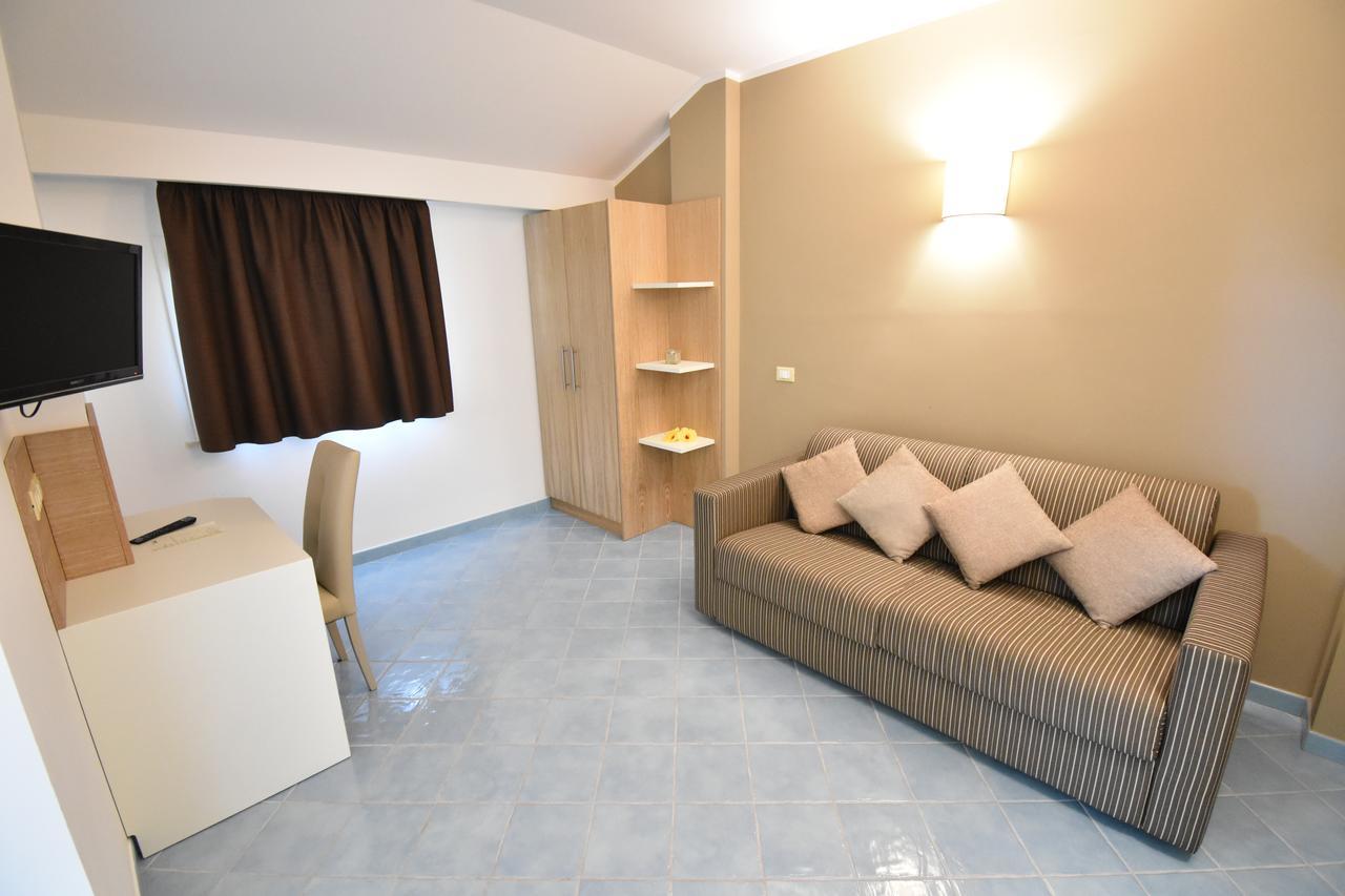 Baia Del Godano Resort & Spa 카포바티카노 외부 사진